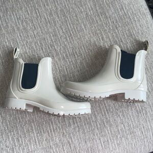 Size 7 Michael Kors rain boots